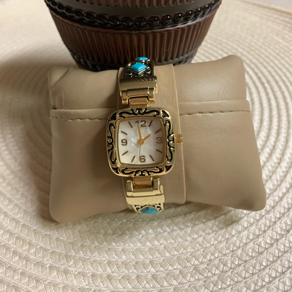 Pavana watch